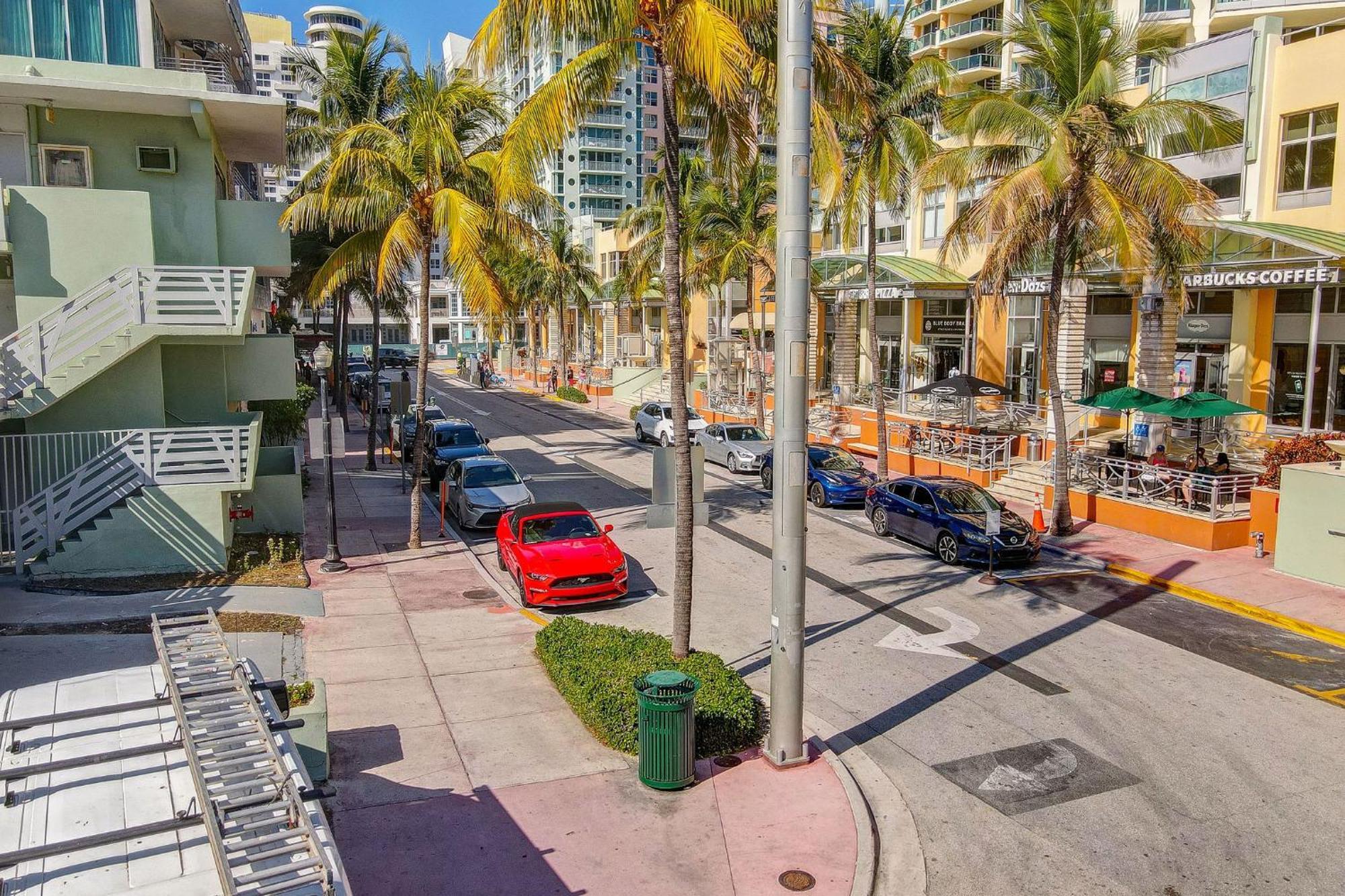 Steps 2 Beach, Ocean Drive Deco W/2 Queen Beds Apartamento