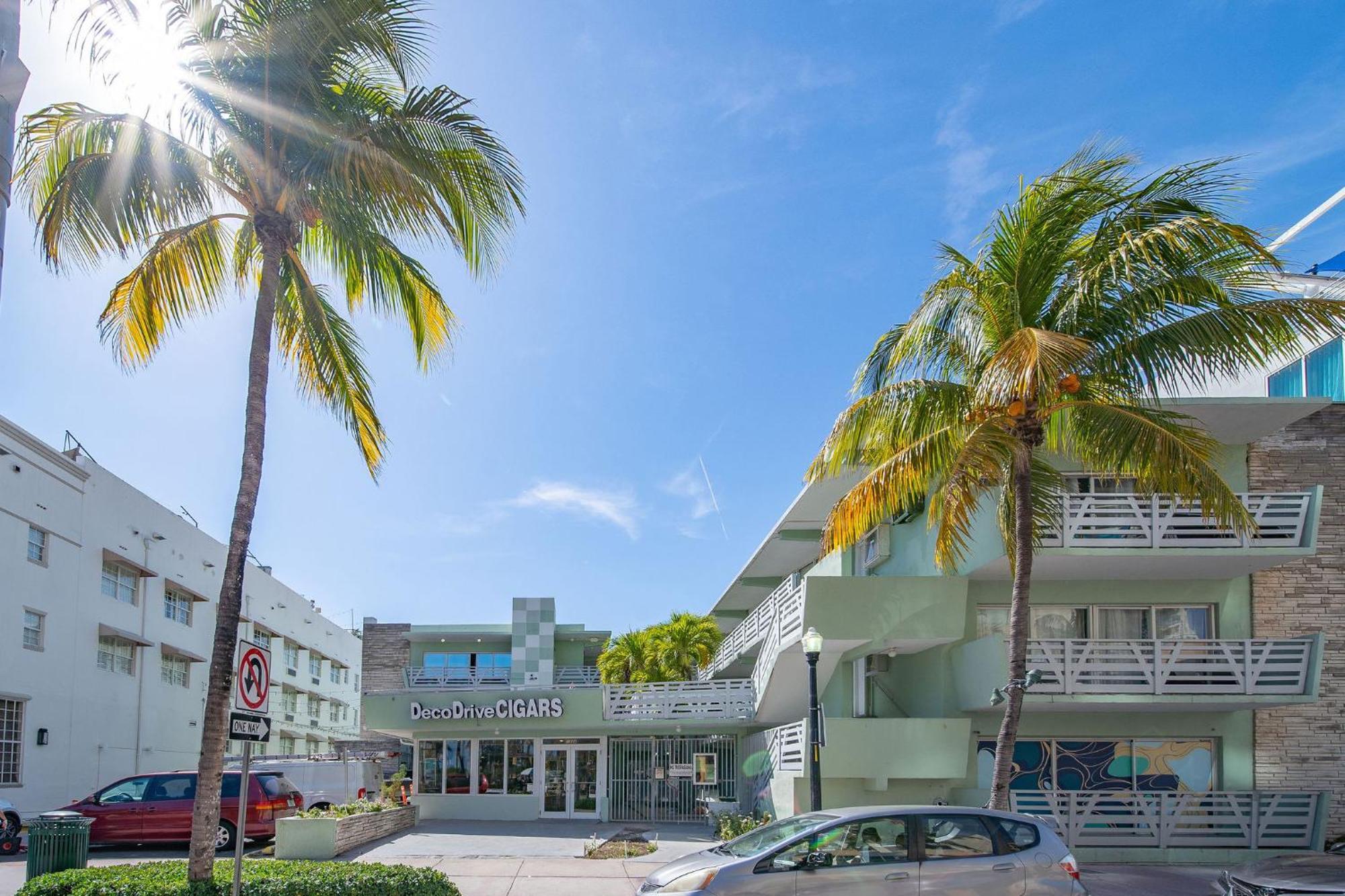 Steps 2 Beach, Ocean Drive Deco W/2 Queen Beds Apartamento
